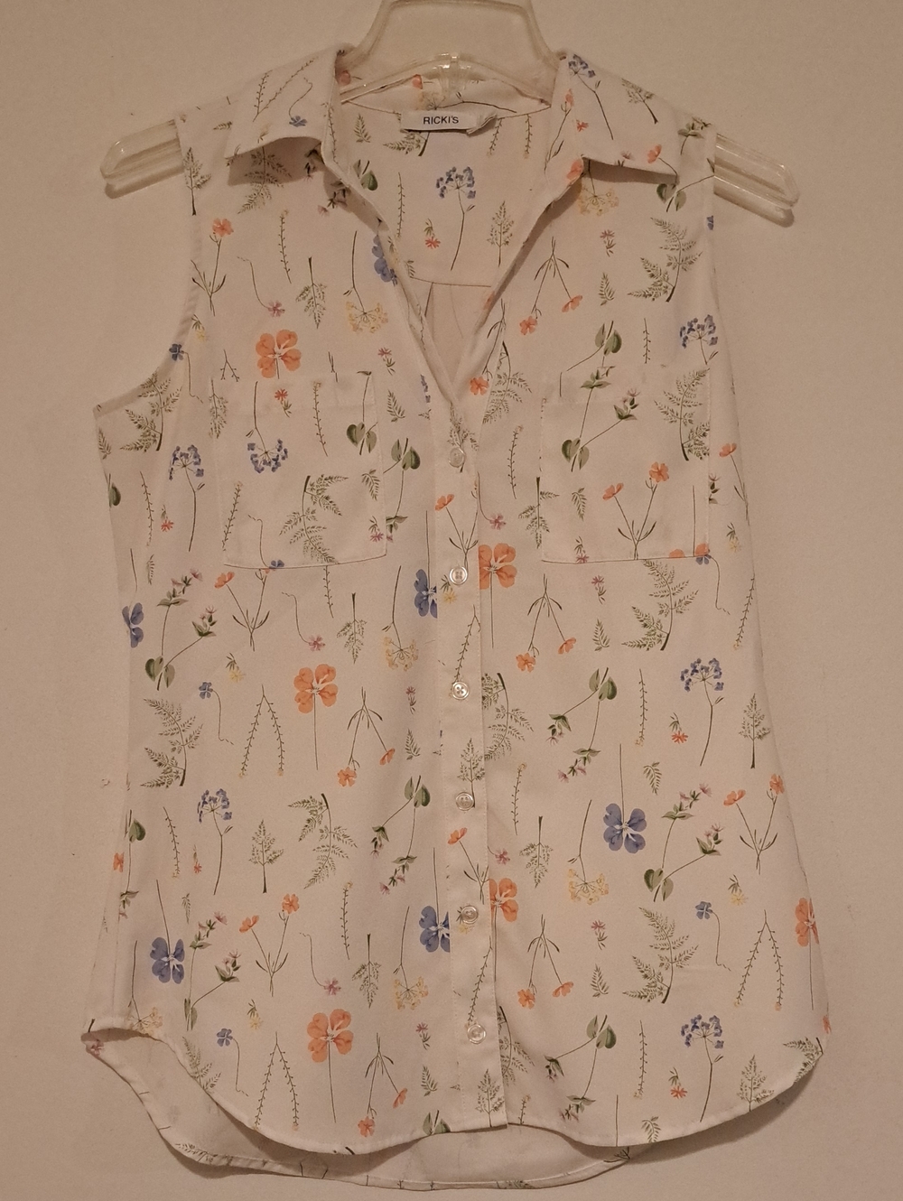 Ricki's White Floral Button-Front Sleeveless Camisole